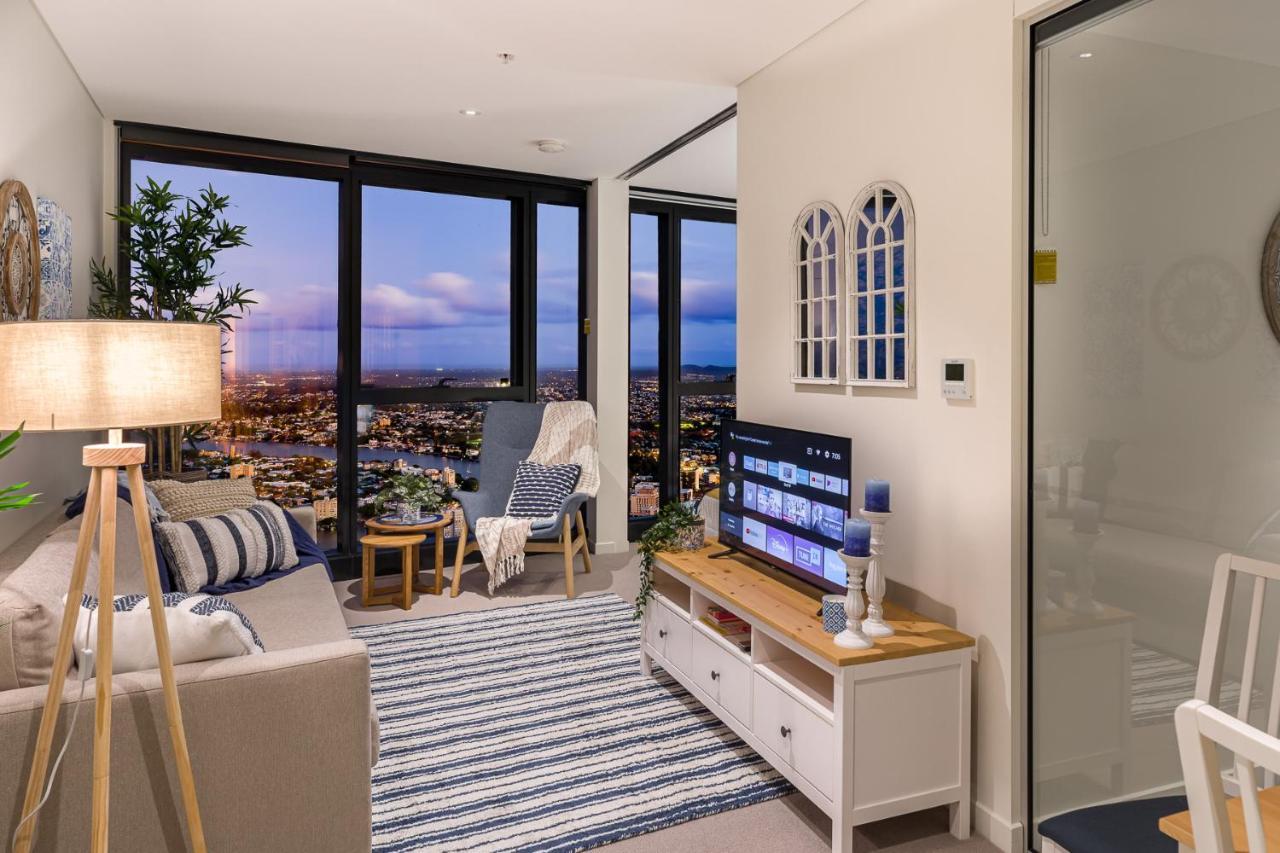 Hamptons Retreat On Level 77 Skytower Apartment Brisbane Exterior photo